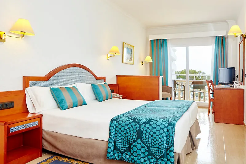 Universal Hotel Lido Park Peguera 4*,